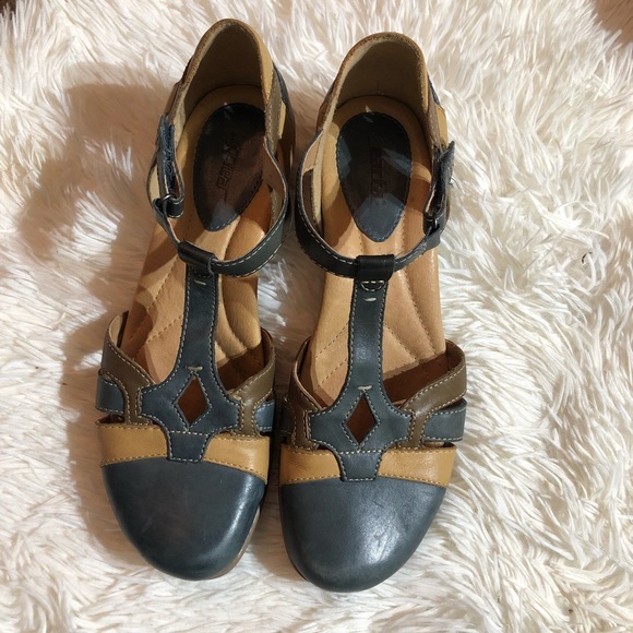 earth camellia cahoon